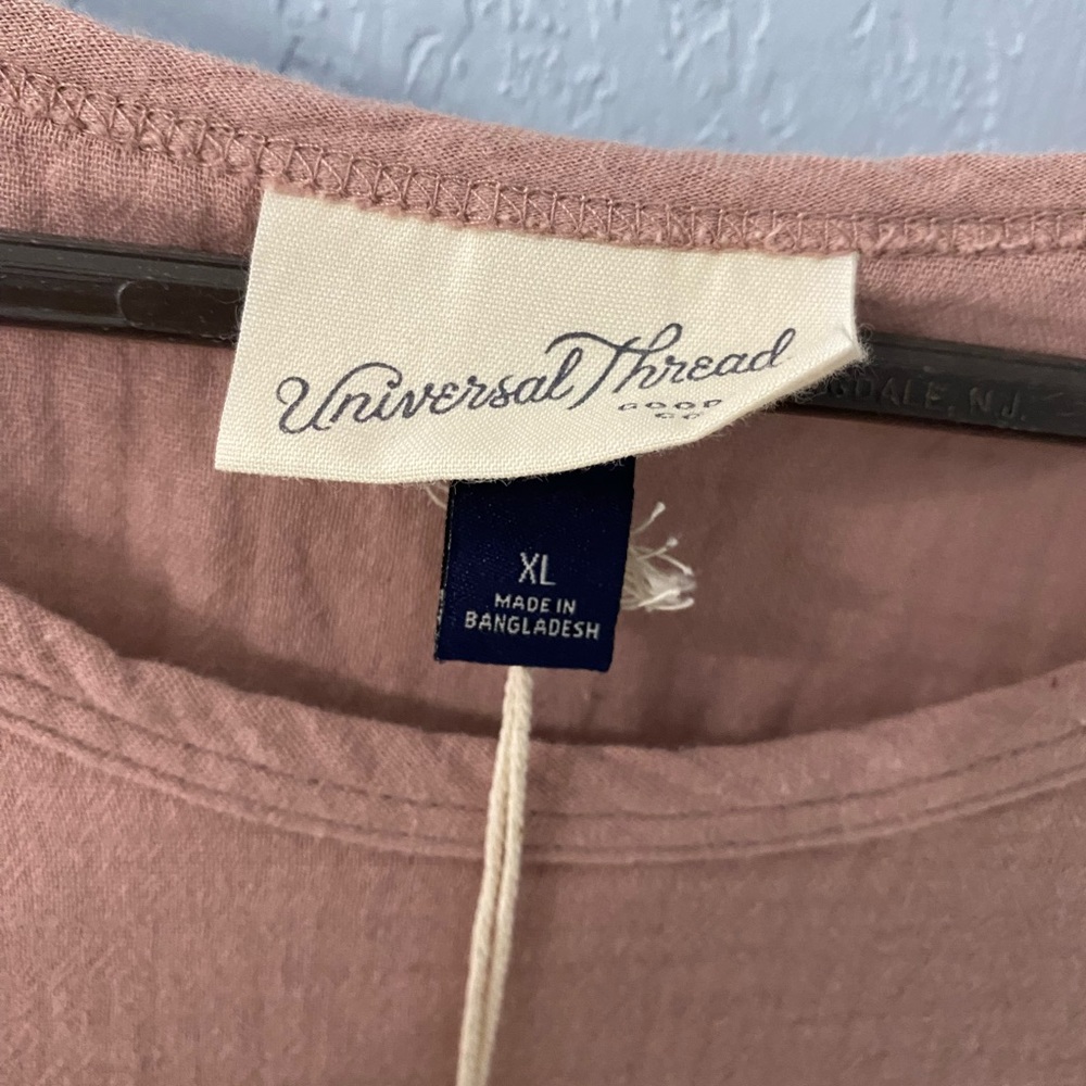 NWT Universal Thread Top - Picture 3 of 5